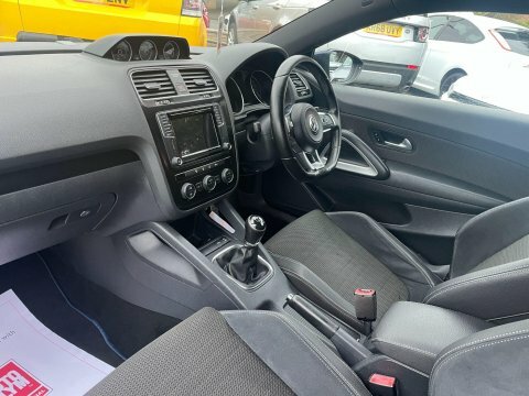 Volkswagen Scirocco 2.0 Tdi Bluemotion Tech R-line Dsg Euro 6 Ss White #27