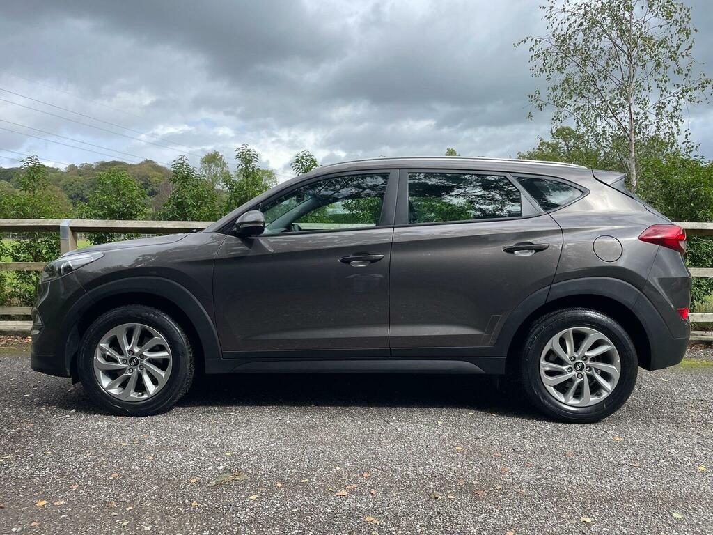 Hyundai Tucson Suv 1.7 Crdi Blue Drive Se Dct Euro 6 Ss 2 Grey #6