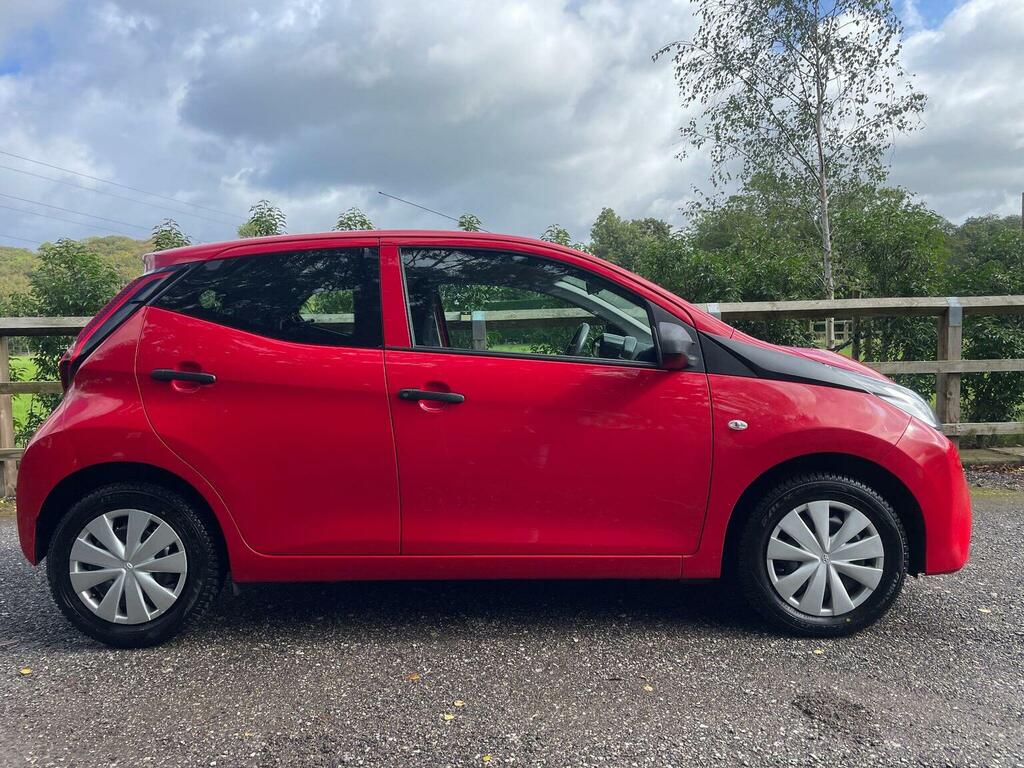 Toyota Aygo 1.0 Vvt-i X Euro 6 Red #3