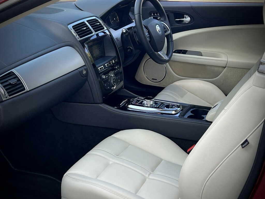 Jaguar XK 5.0 V8 Red #4