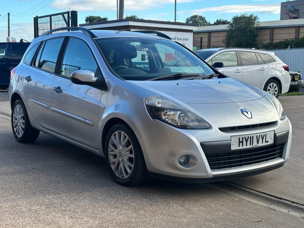 Renault Clio 1.2L Dynamique Silver