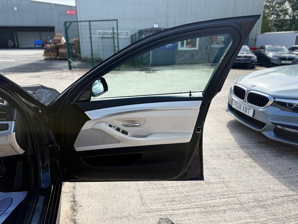 BMW 5 Series 520D 190 M Sport Step Black #47