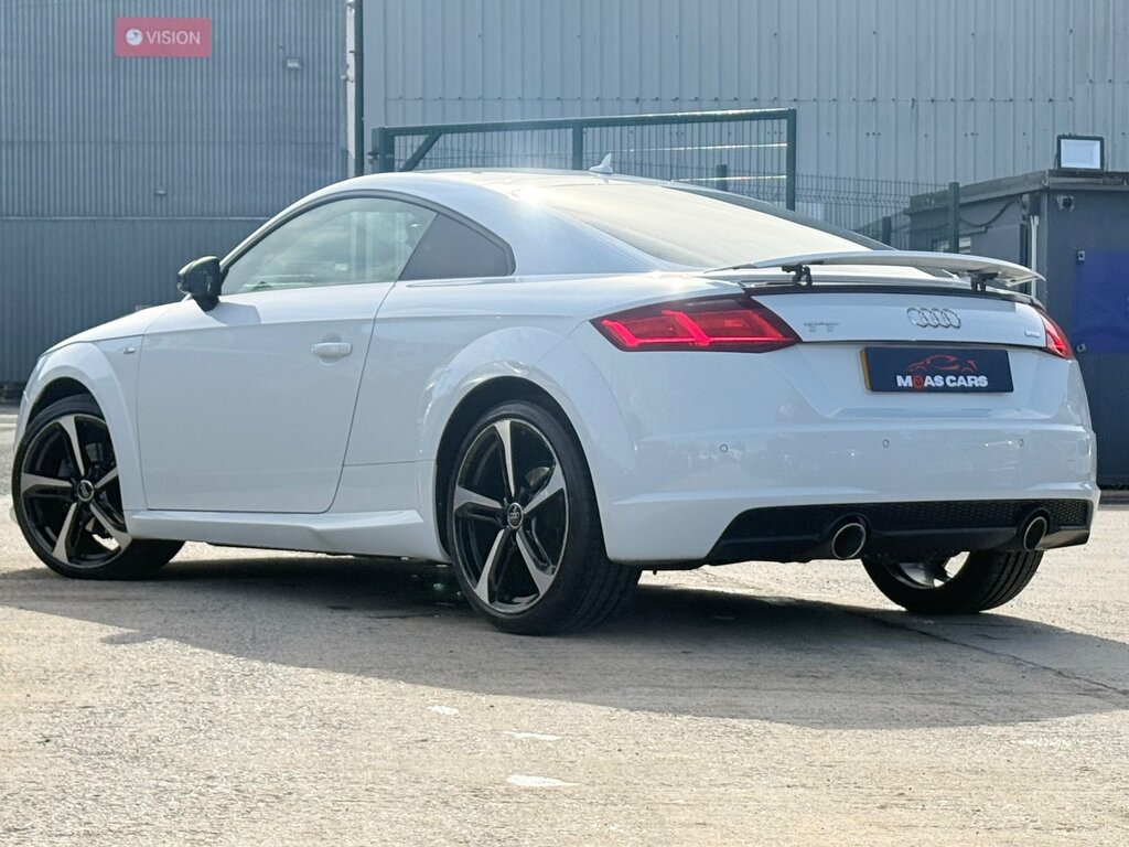 Audi TT 2.0 Tdi Ultra Black Edition Coupe Manua White #2