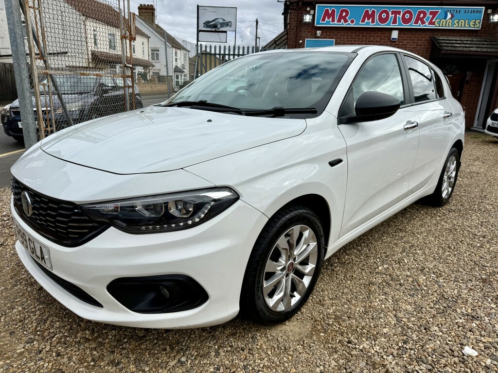 Fiat Tipo 1.6 Tipo Hatchback 1.6 Multijet Ii 120Hp Easy Plus White #2