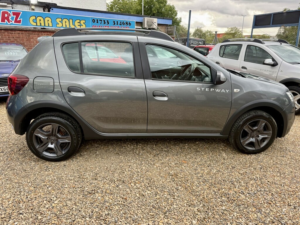 Dacia Sandero Stepway 1.5 Stepway Se Summit Dci 90 2017 Grey #3