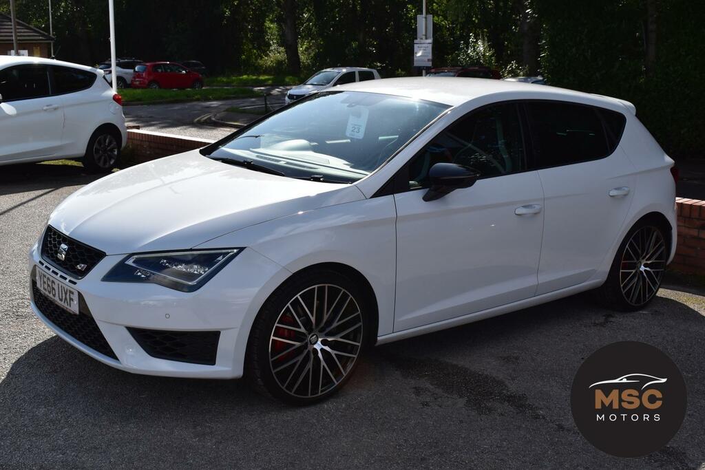 Seat Leon Cupra 290 Black White #4