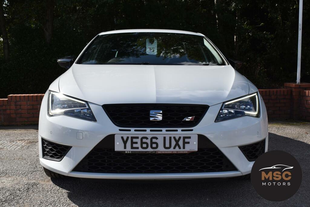 Seat Leon Cupra 290 Black White #3