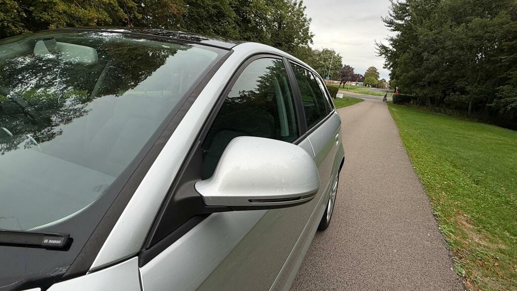 Audi A3 Sport 1.9 Tdie Sportback 5-Door Hatchback Black #24