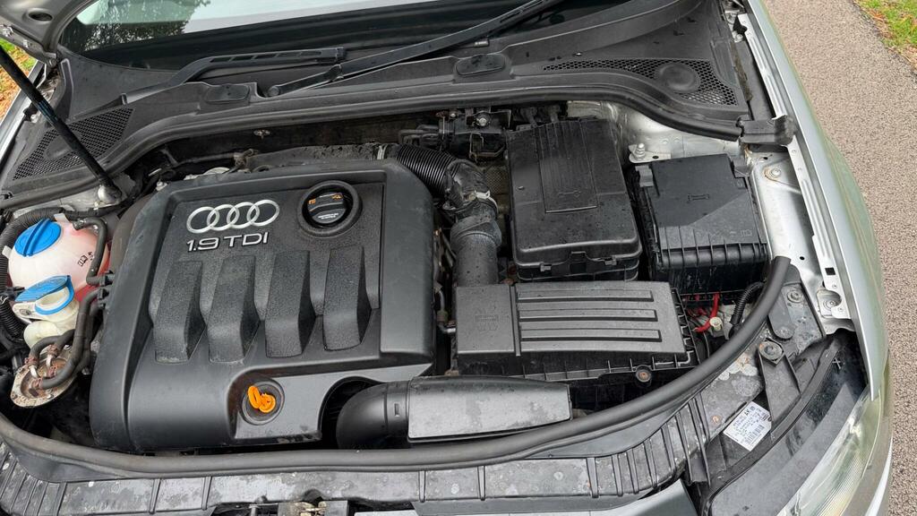 Audi A3 Sport 1.9 Tdie Sportback 5-Door Hatchback Black #57