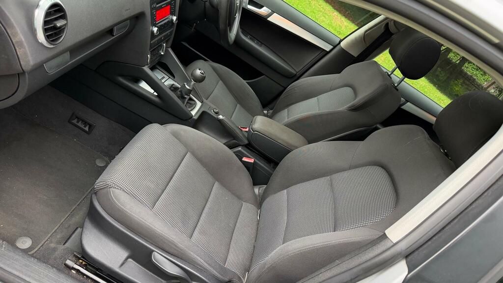 Audi A3 Sport 1.9 Tdie Sportback 5-Door Hatchback Black #32