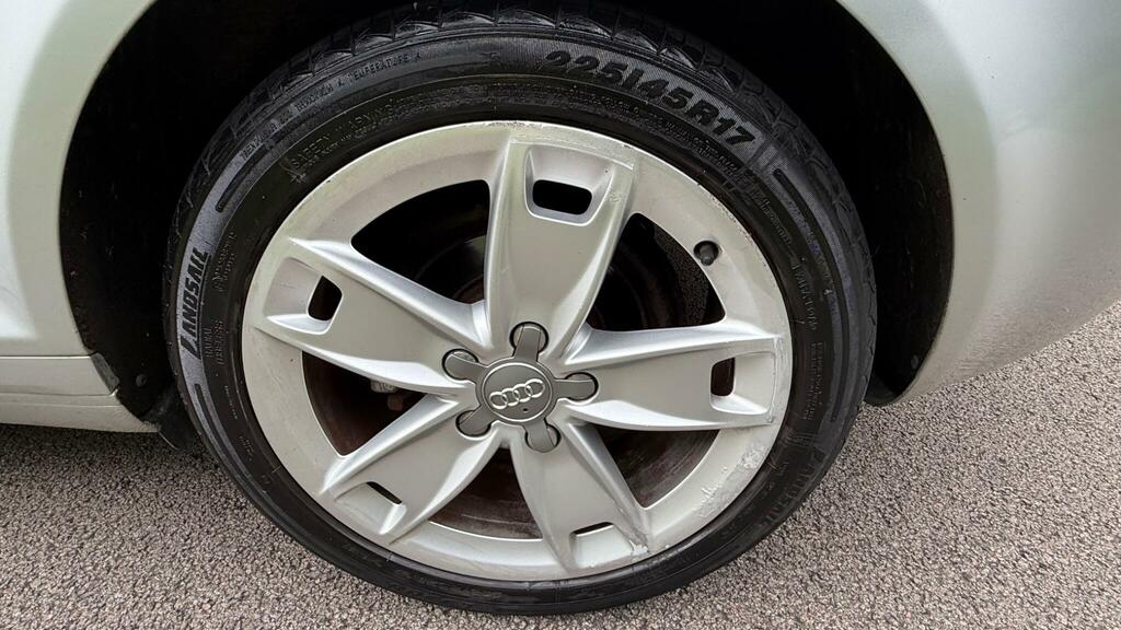 Audi A3 Sport 1.9 Tdie Sportback 5-Door Hatchback Black #26