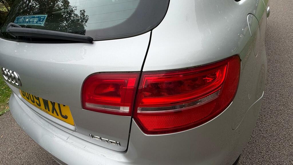 Audi A3 Sport 1.9 Tdie Sportback 5-Door Hatchback Black #15