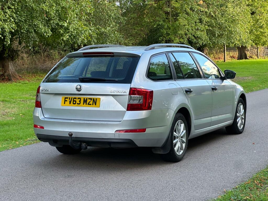 Skoda Octavia 1.4 Tsi Elegance Euro 5 S S Black #9