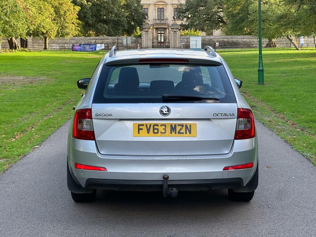 Skoda Octavia 1.4 Tsi Elegance Euro 5 S S Black #10