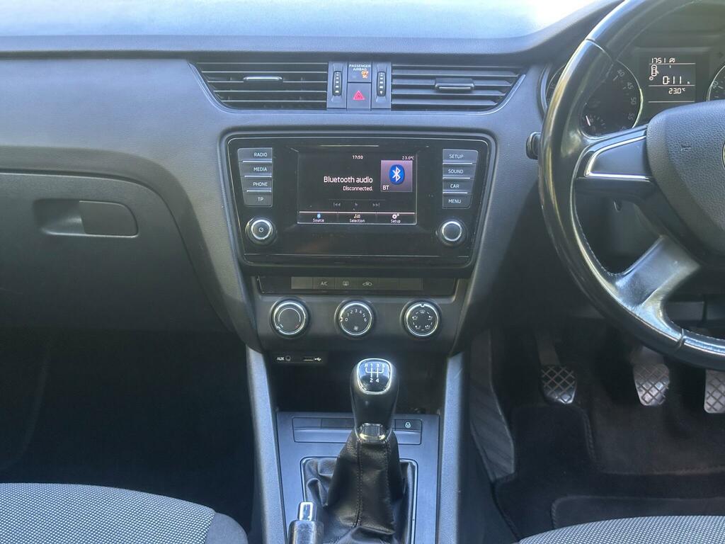 Skoda Octavia 1.4 Tsi Elegance Euro 5 S S Black #37