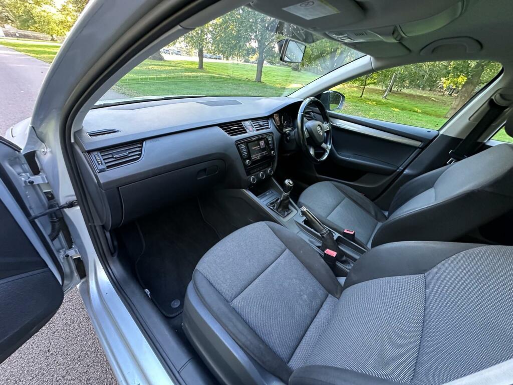 Skoda Octavia 1.4 Tsi Elegance Euro 5 S S Black #47