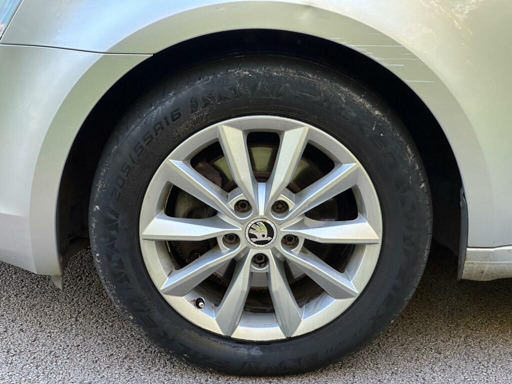 Skoda Octavia 1.4 Tsi Elegance Euro 5 S S Black #22