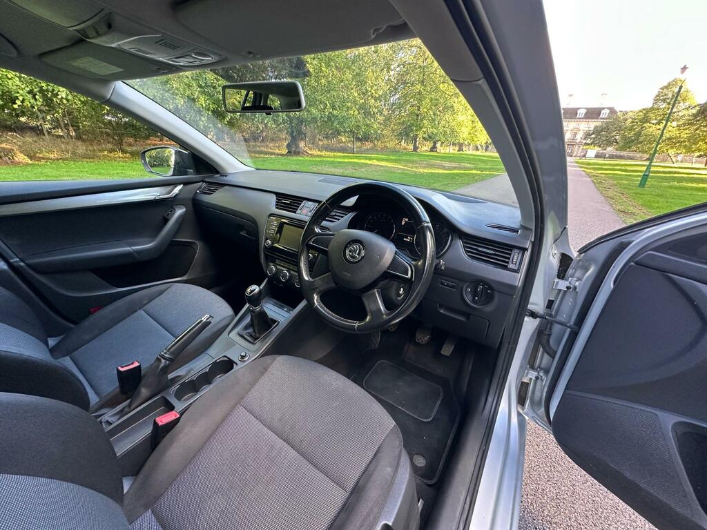 Skoda Octavia 1.4 Tsi Elegance Euro 5 S S Black #32