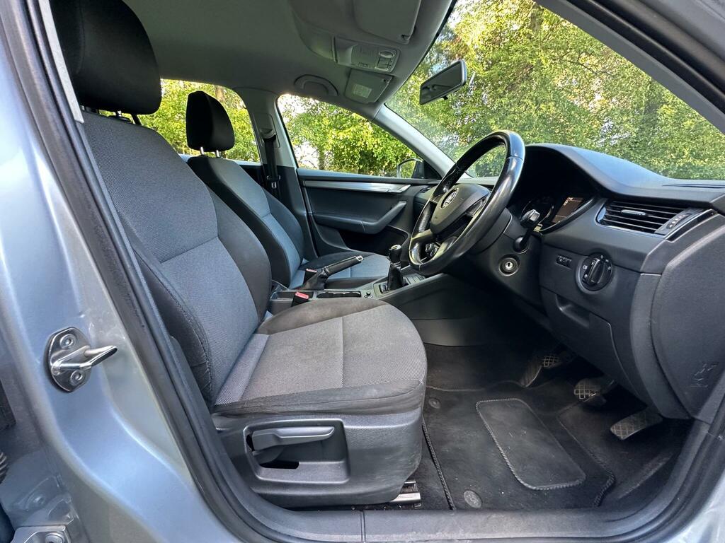 Skoda Octavia 1.4 Tsi Elegance Euro 5 S S Black #27