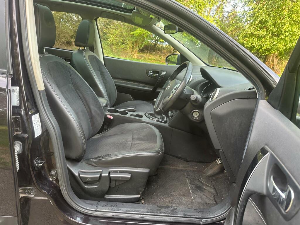 Nissan Qashqai+2 Hatchback Black #19