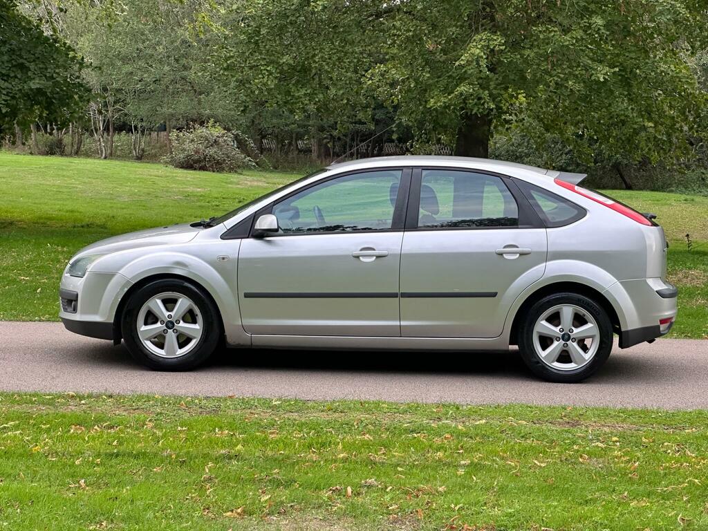 Ford Focus 1.6 Zetec Climate Silver #3