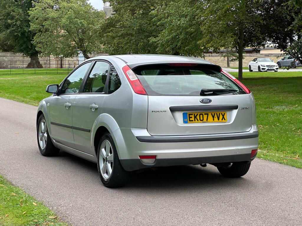 Ford Focus 1.6 Zetec Climate Silver #6