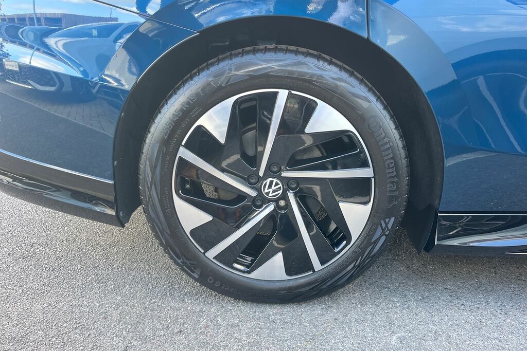 Volkswagen ID.7 210Kw Match Pro S Plus 86Kwh Blue #5