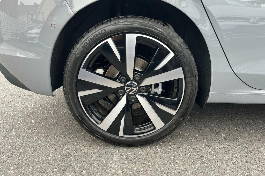 Volkswagen Golf 1.5 Etsi Mhev Match Hatchback Hybrid Ds Grey #5
