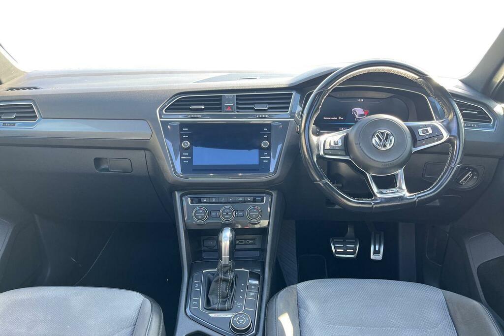 Volkswagen Tiguan Se Navigation White #8