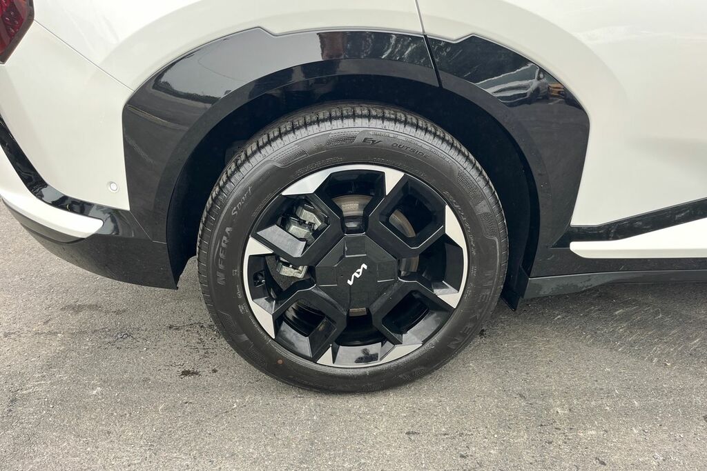 Kia EV5 81.4Kwh Gt-line S White #5