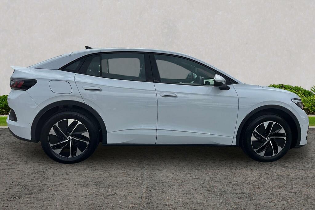 Volkswagen ID.5 210Kw Essential Pro 77Kwh White #4