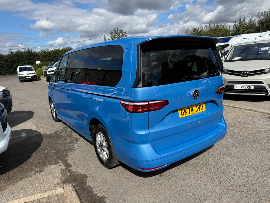 Volkswagen Multivan Life Tdi Dsg 7 Seater Minibus Blue #4