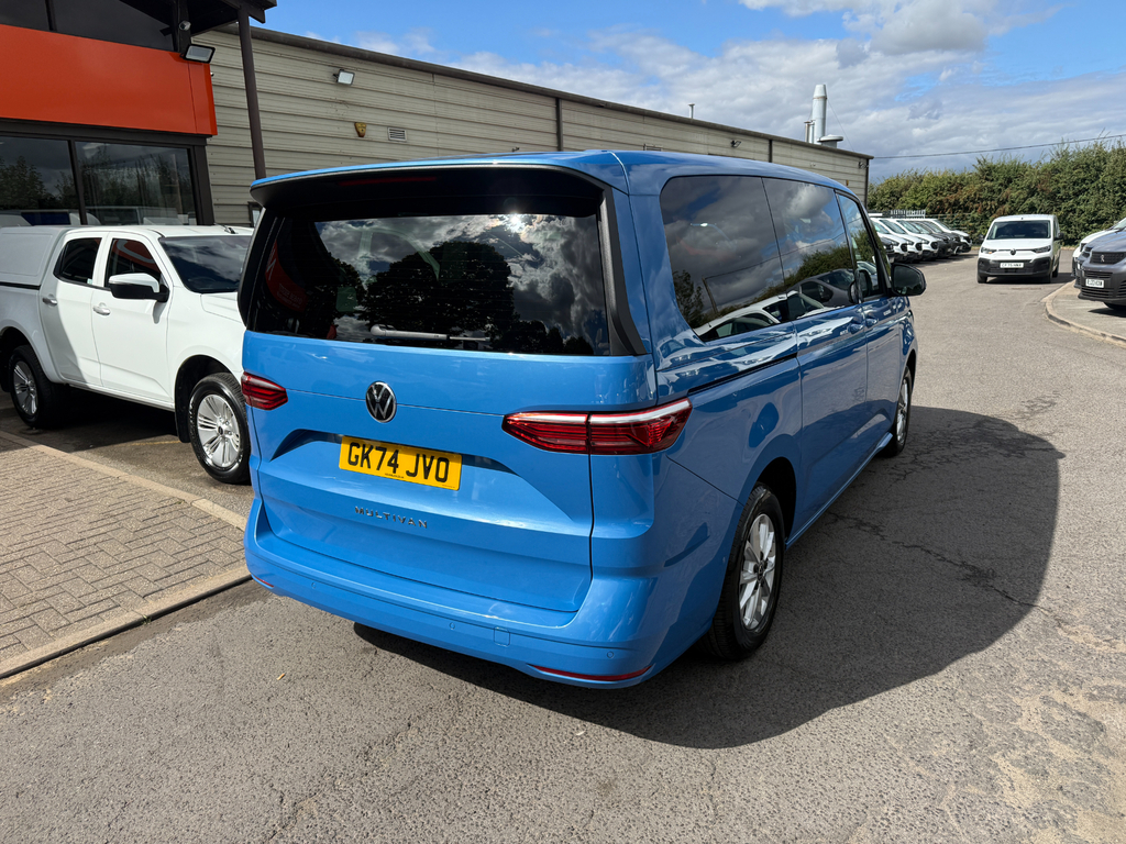 Volkswagen Multivan Life Tdi Dsg 7 Seater Minibus Blue #2