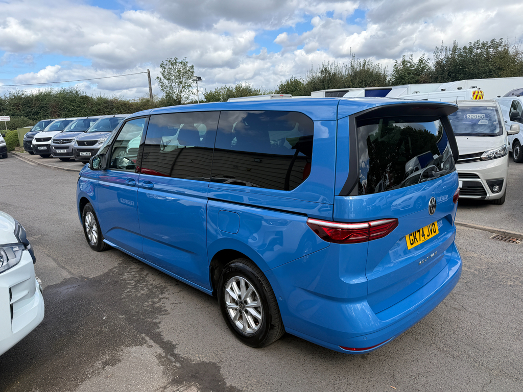 Volkswagen Multivan Life Tdi Dsg 7 Seater Minibus Blue #6