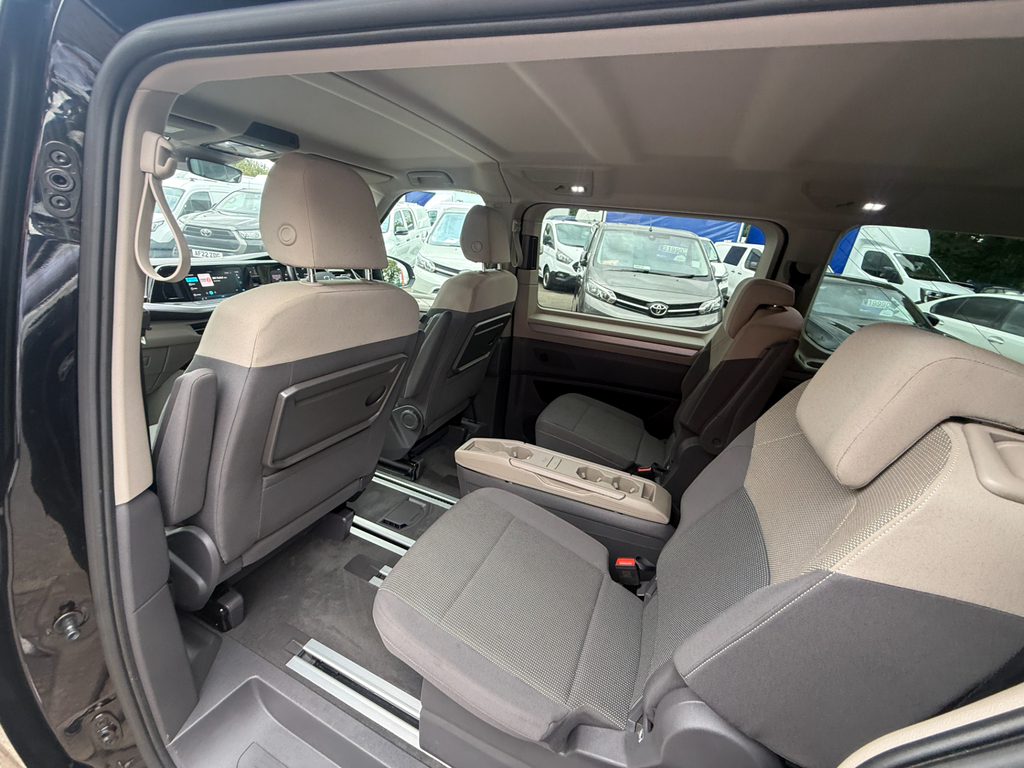 Volkswagen Multivan Life Tdi Dsg 7 Seater Black #6