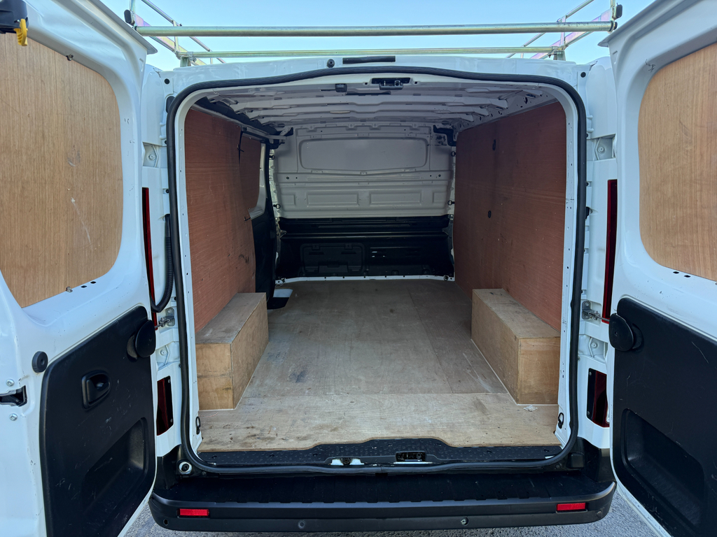 Renault Trafic Sl28 Blue Dci 130 Sport Van Black #7