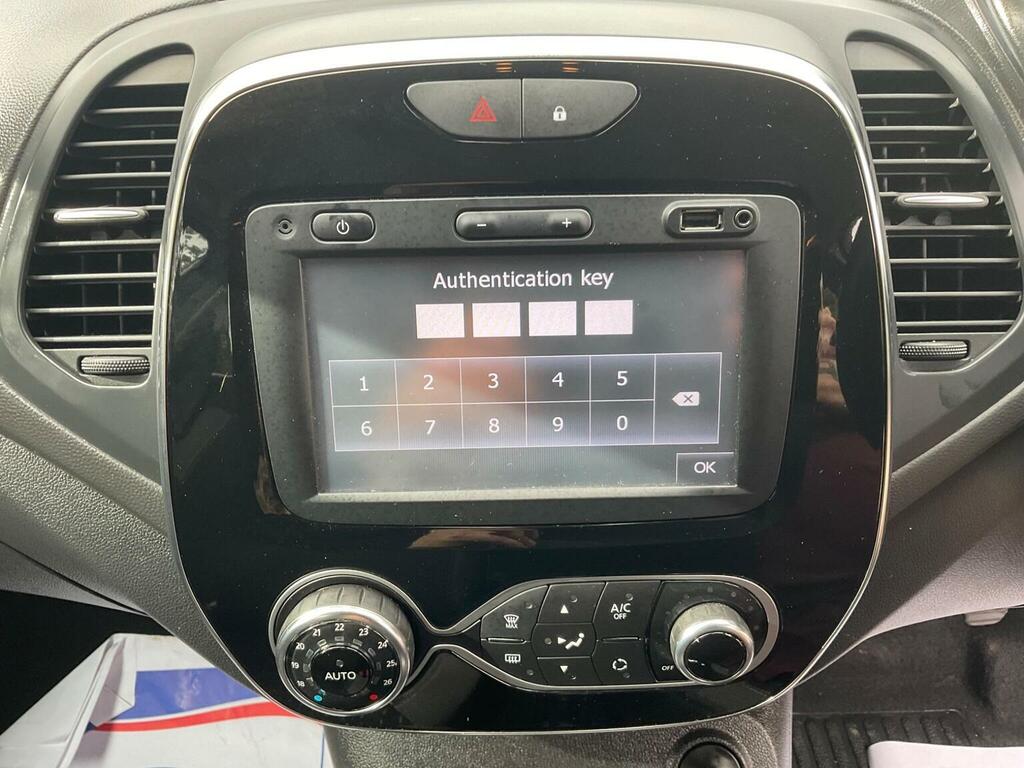 Renault Captur 0.9 Tce Energy Play Euro 6 Ss White #16