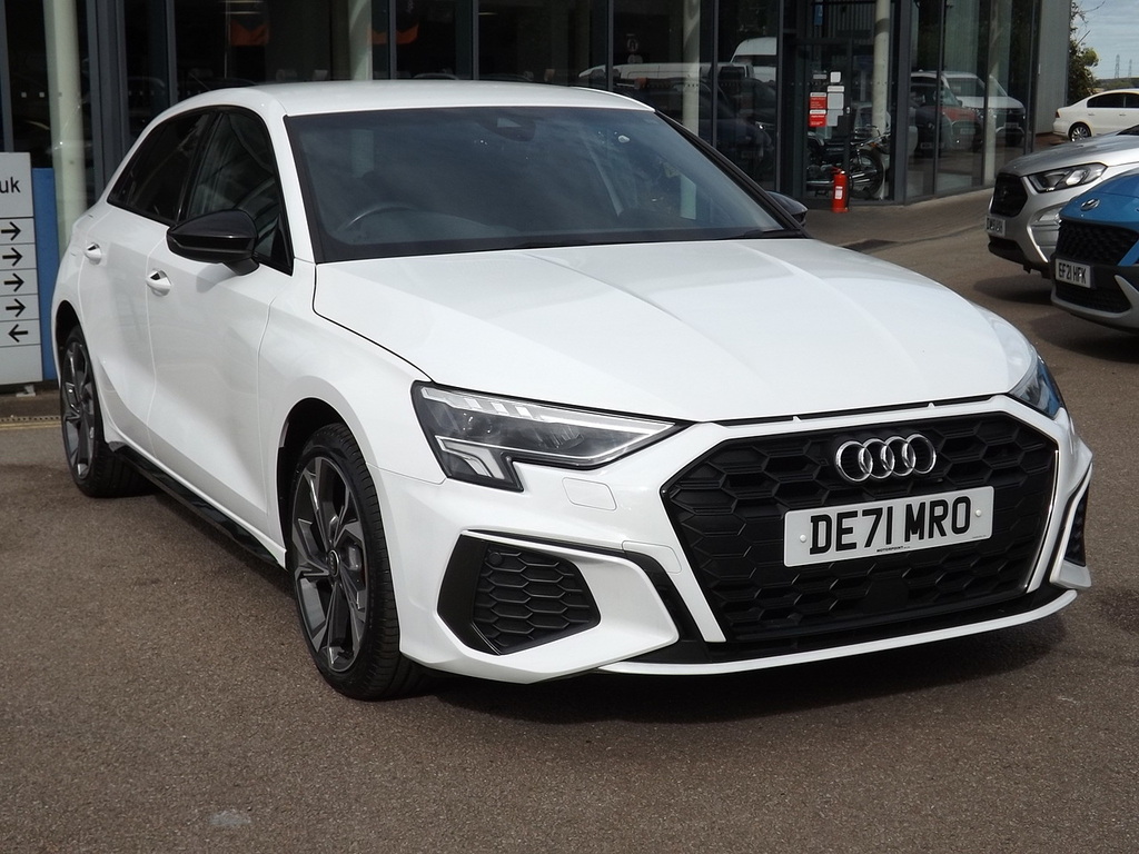 Audi A3 Tfsie S Line Competition White #3