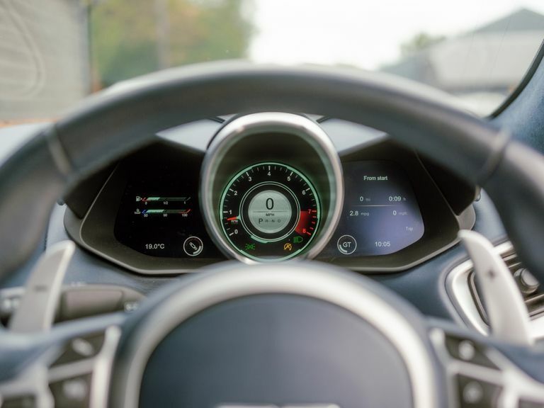 Aston Martin DBS V12 Superleggera Touchtronic 5.2 White #35