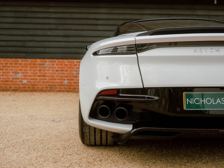 Aston Martin DBS V12 Superleggera Touchtronic 5.2 White #23