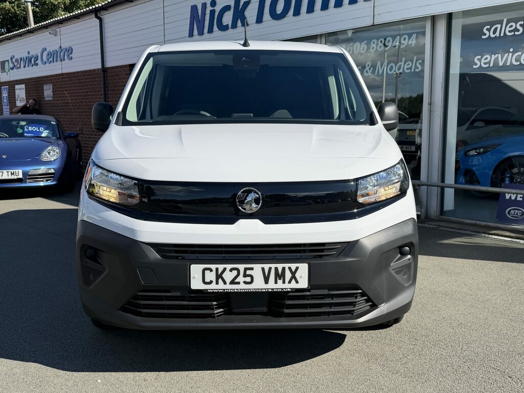 Vauxhall Combo Diesel White #6