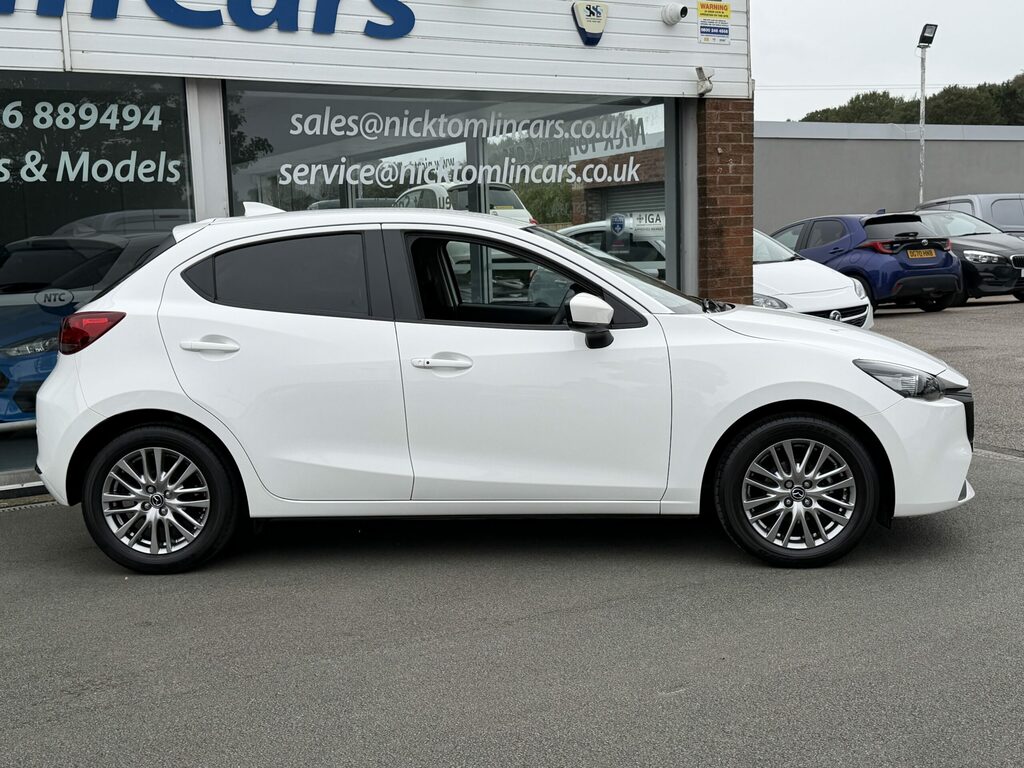 Mazda 2 Petrol White #6