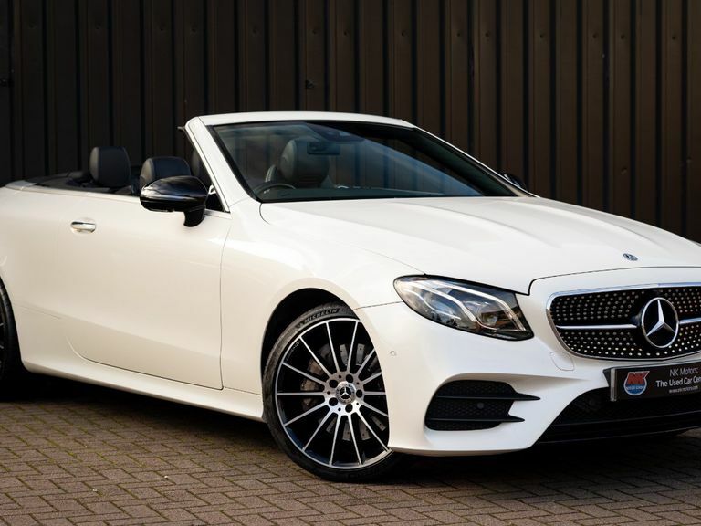 Mercedes-Benz E Class E400d 4Matic Amg Line Premium Plus 9G-tronic White #3