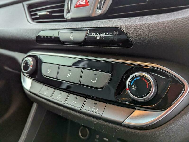 Hyundai I30 1.6 Crdi Se Nav Dct Brown #19