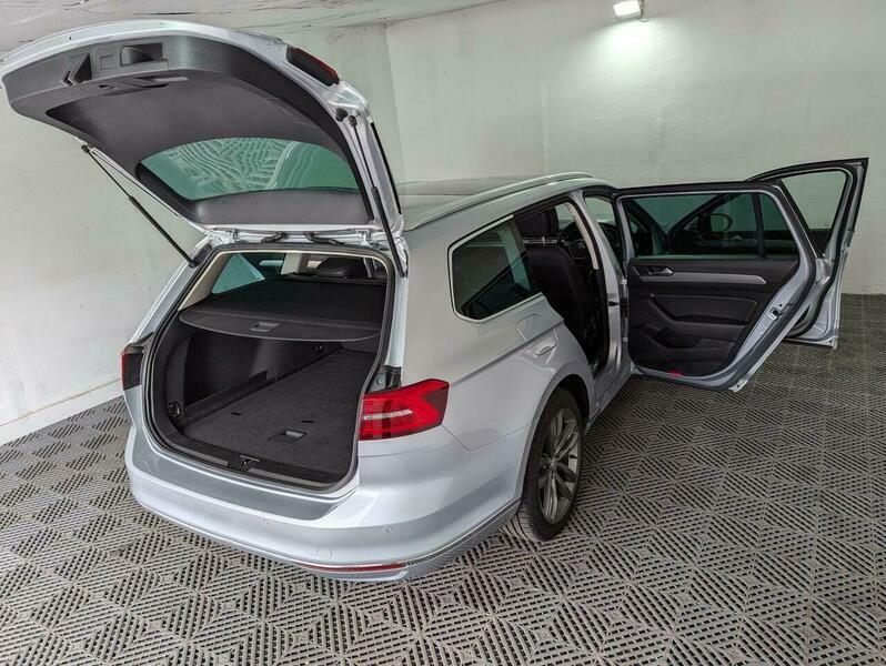 Volkswagen Passat 2L Se Business Black #11
