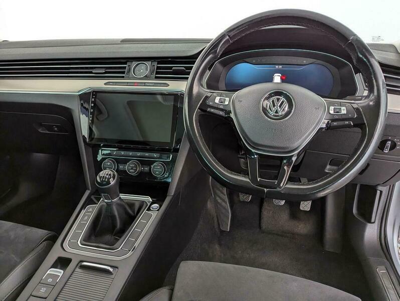Volkswagen Passat 2L Se Business Black #40