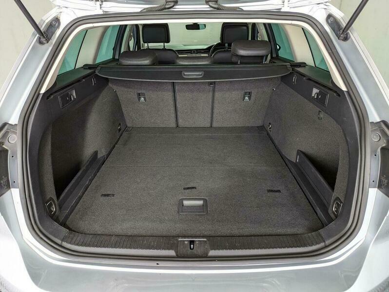Volkswagen Passat 2L Se Business Black #32
