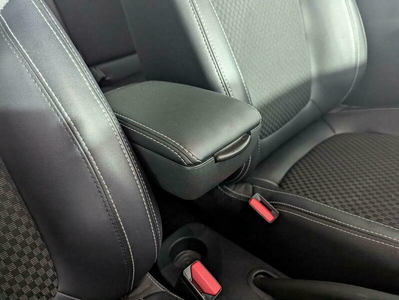 Renault Clio 0.9 Tce 90 Signature Nav Horizon Pack Red #16