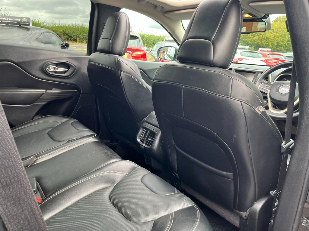 Jeep Cherokee M-jet Limited 5-Door Black #23