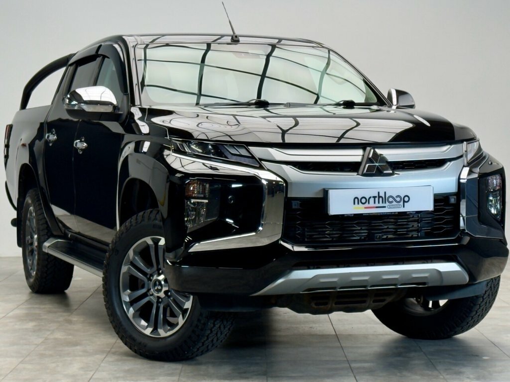 Mitsubishi L200 2.2L Dc Barbarian X Black